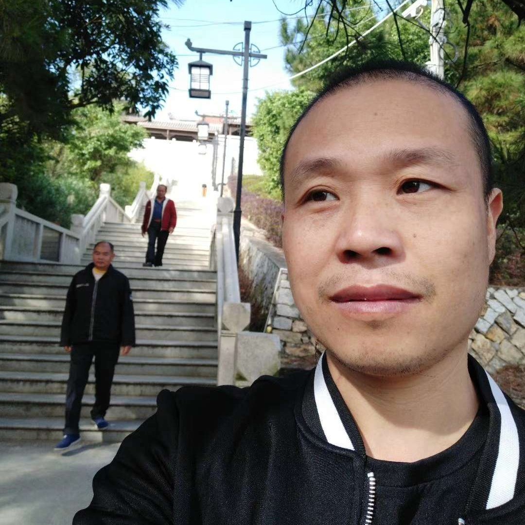 老伴同行的照片