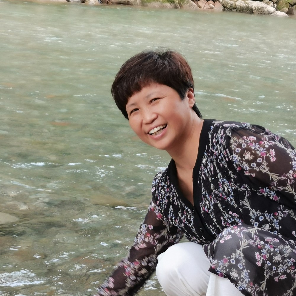 阿旺却念的照片