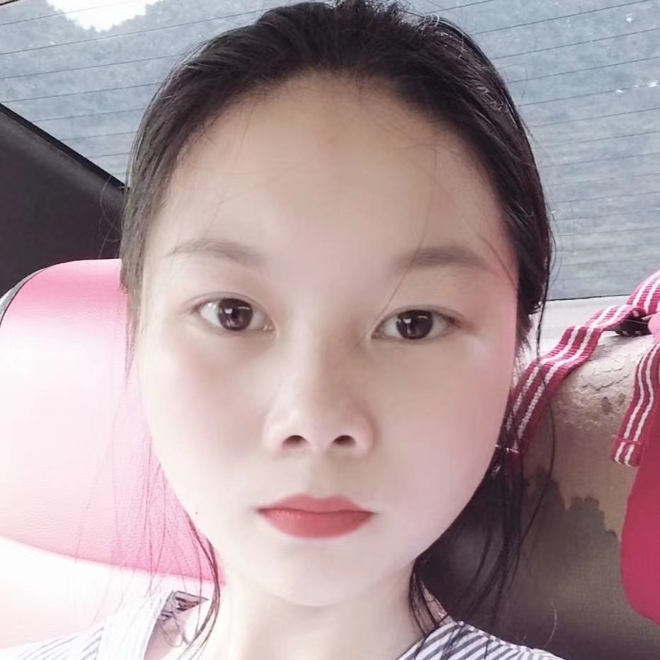 稳重闻牛排的照片