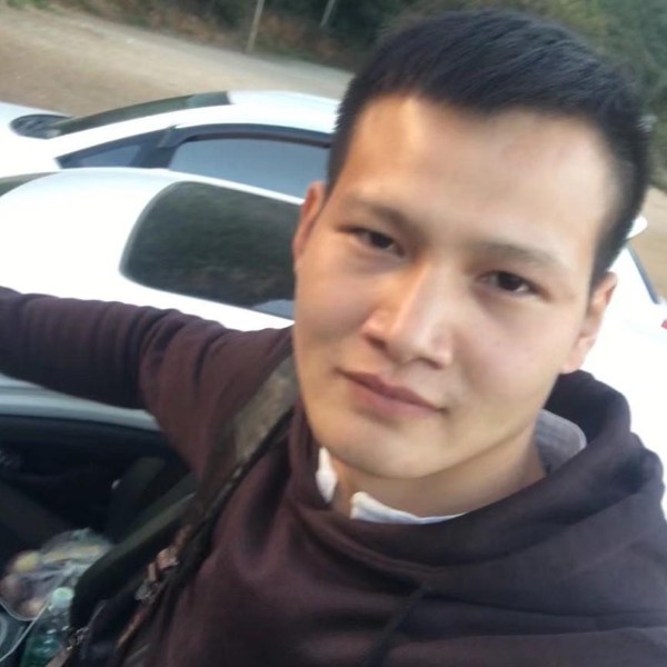 不安水杯的照片