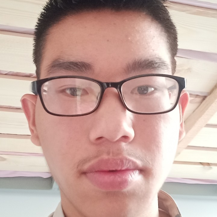 余溫闻爱笑的照片