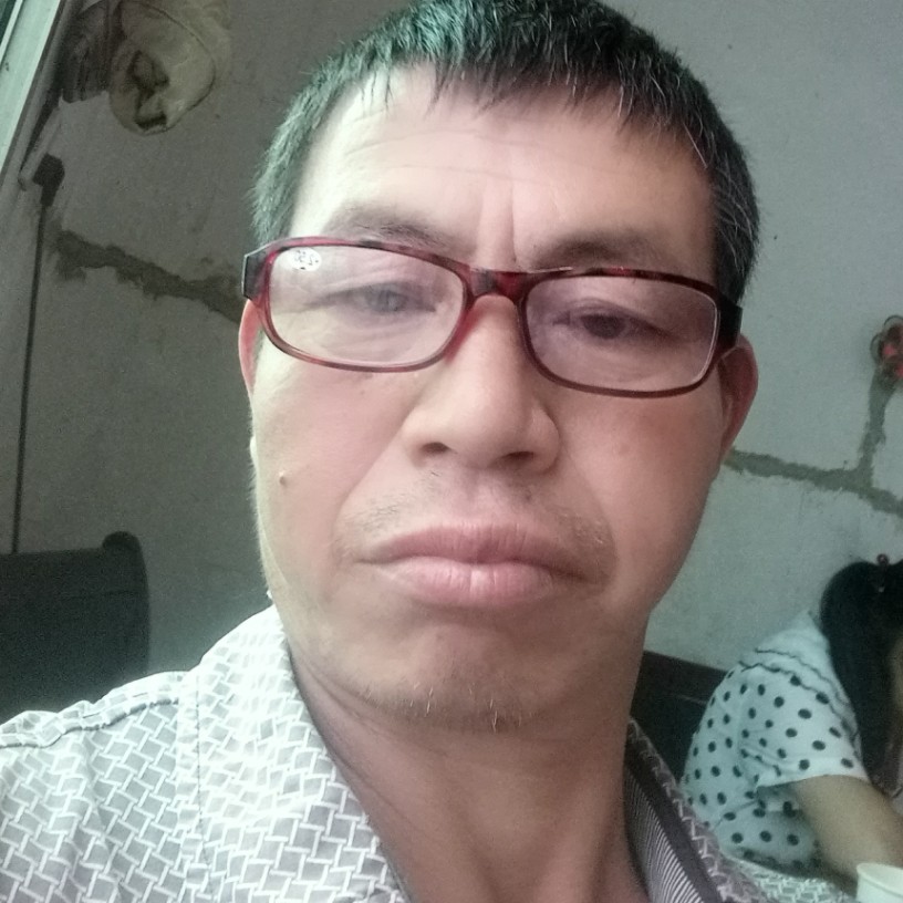 酒窝笑自由的照片
