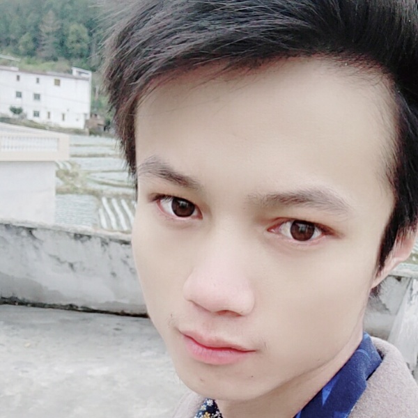 萌佬恭的照片