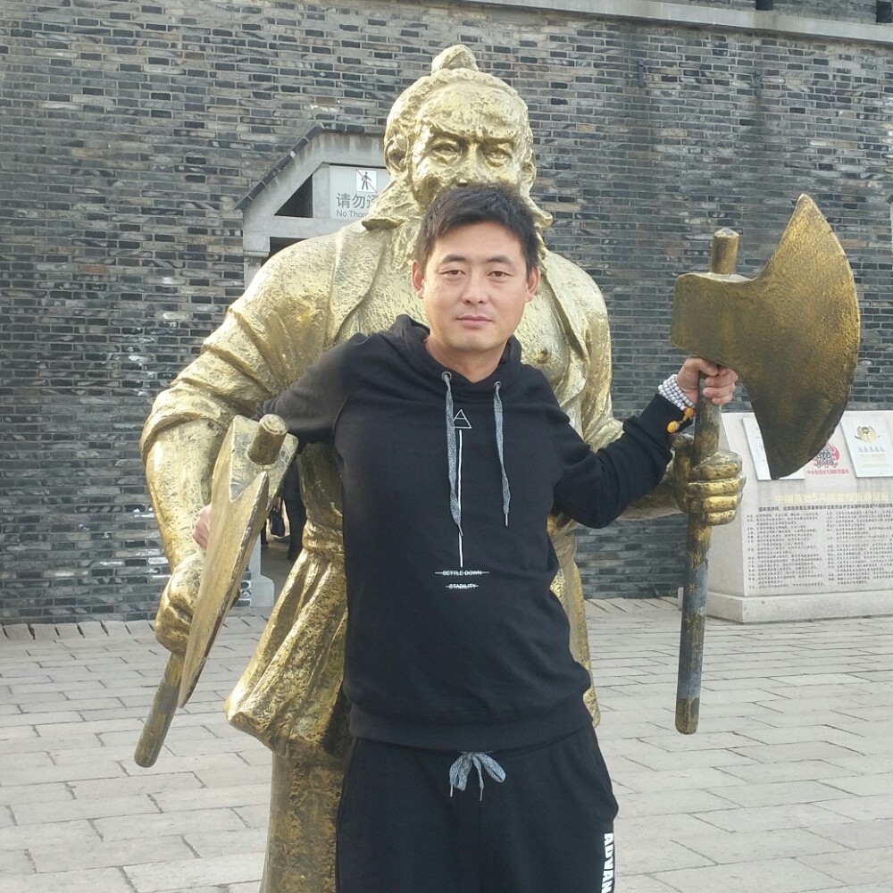 浮波向热情的照片