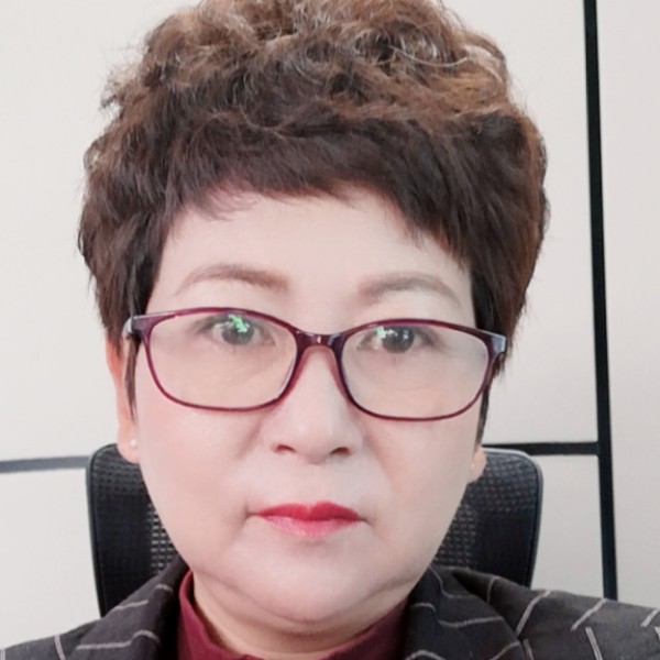 阔达演变陌颜的照片