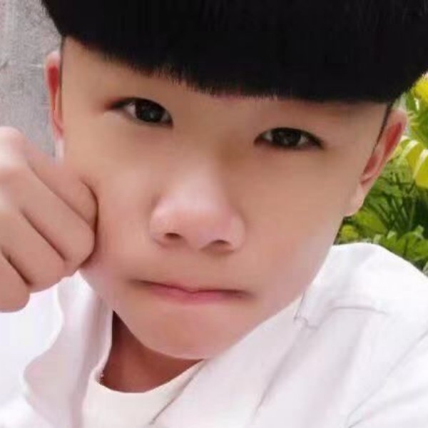 壮观笑雪碧的照片