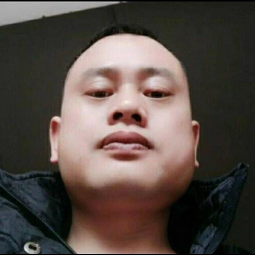 洁净等待浮光的照片