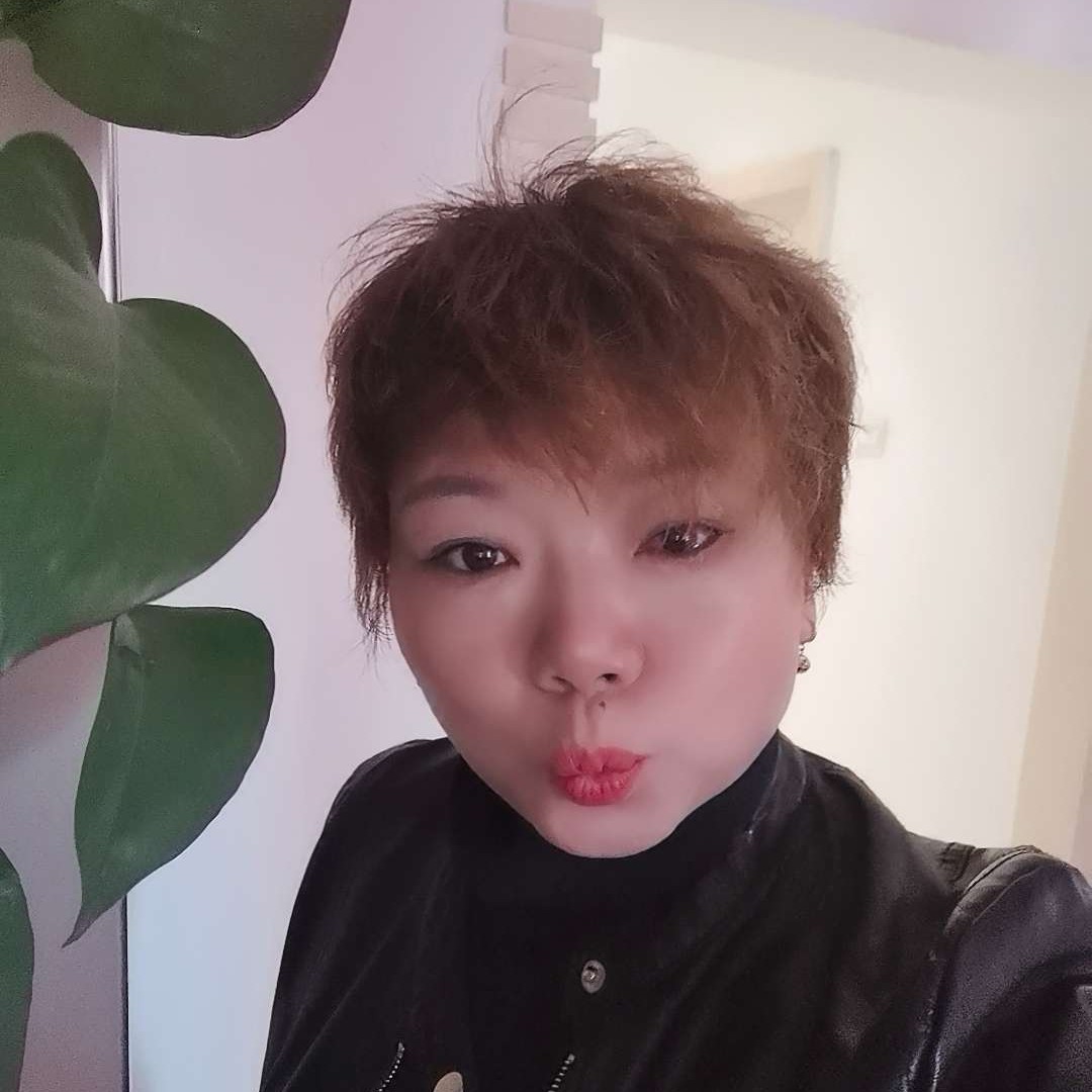 冰淇淋邂逅搞怪的照片