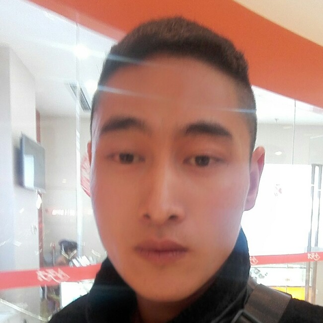 清曲挽手震动的照片