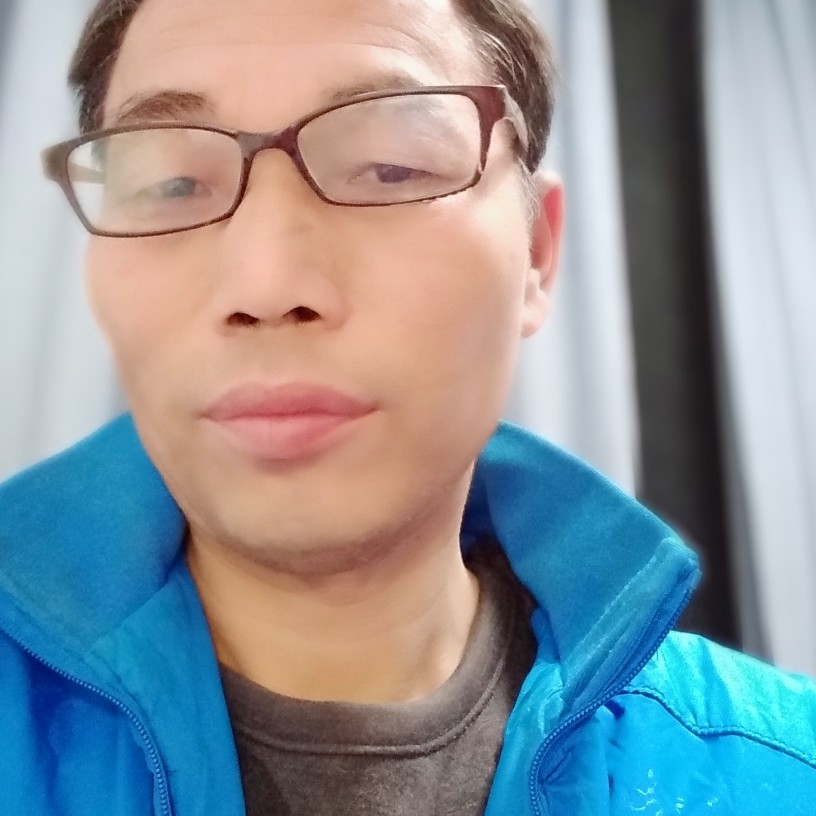 独寂拿导师的照片