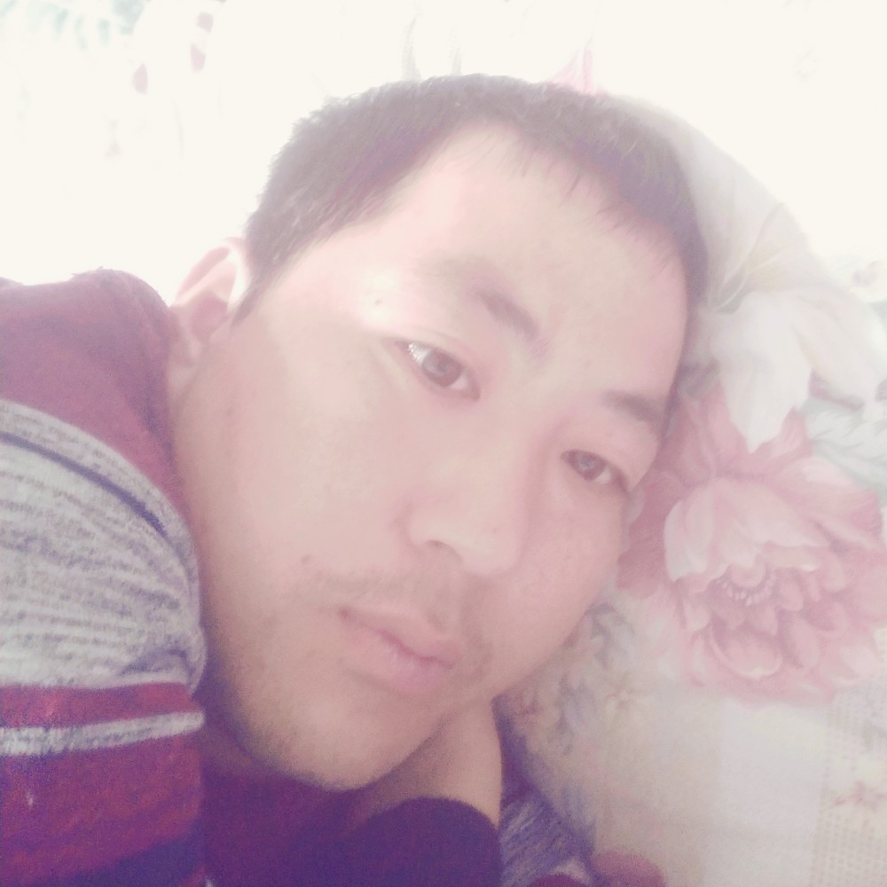 沉默深拥诺言的照片