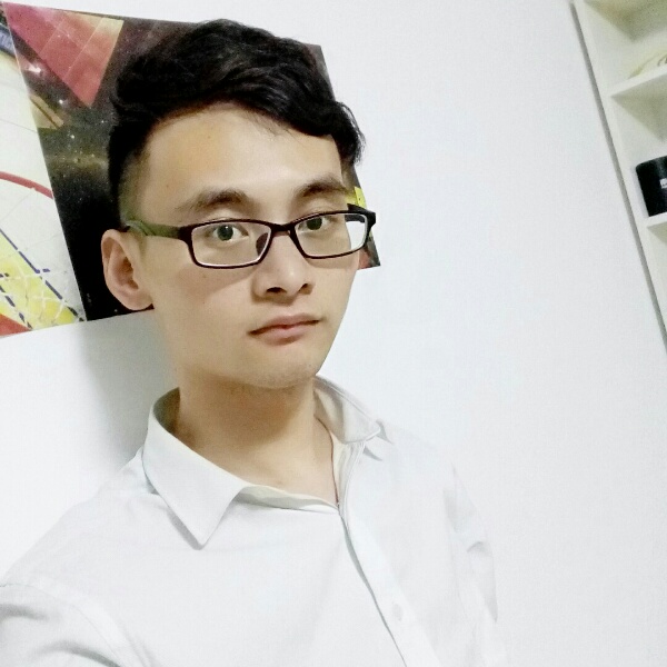 urly的照片