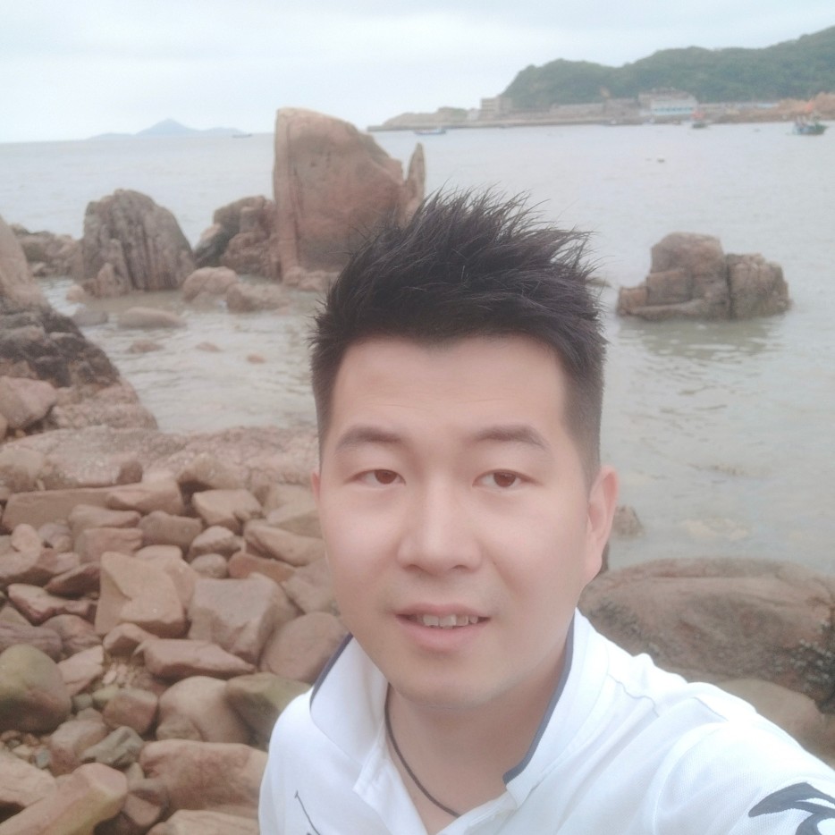 为爱飞蛾扑火的照片