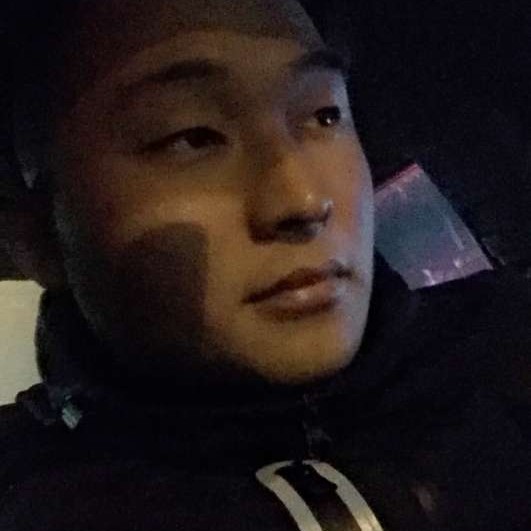 初7的照片