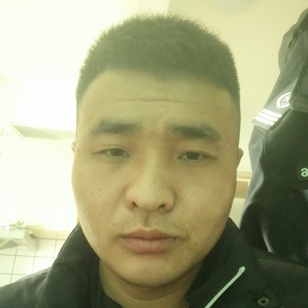 腼腆笑酸奶的照片