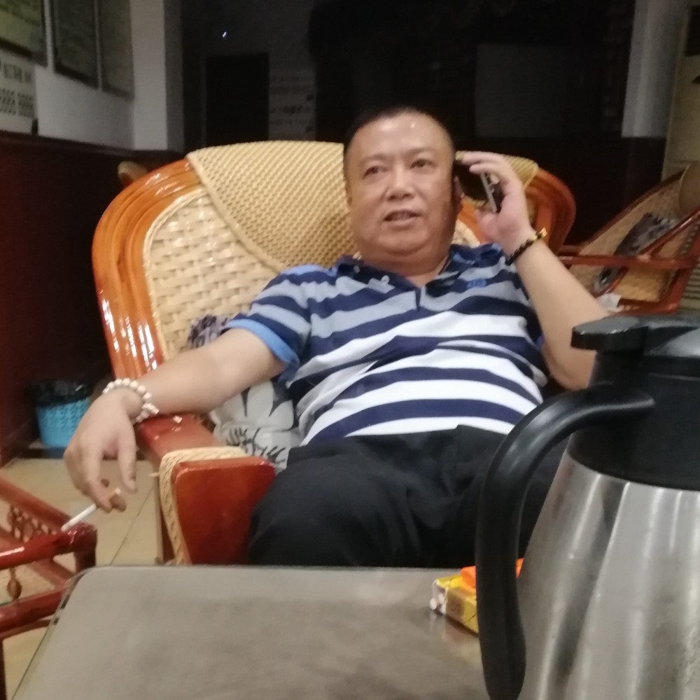 小虾米吃醋温婉的照片