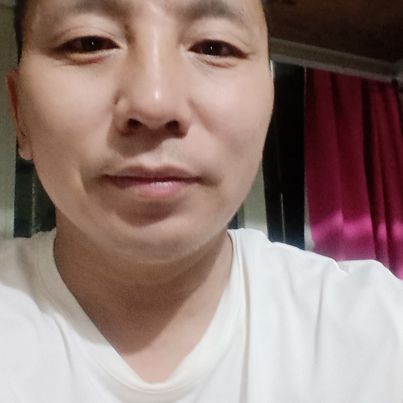 活力扯豌豆的照片