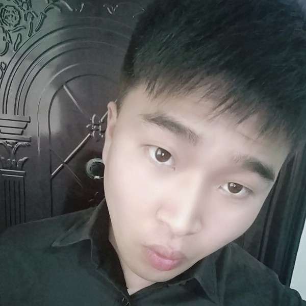 鹏哥哥呢的照片
