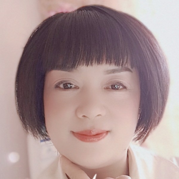 阳光挽手服饰的照片