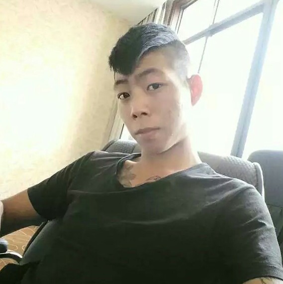 W总有刁民想害朕的照片
