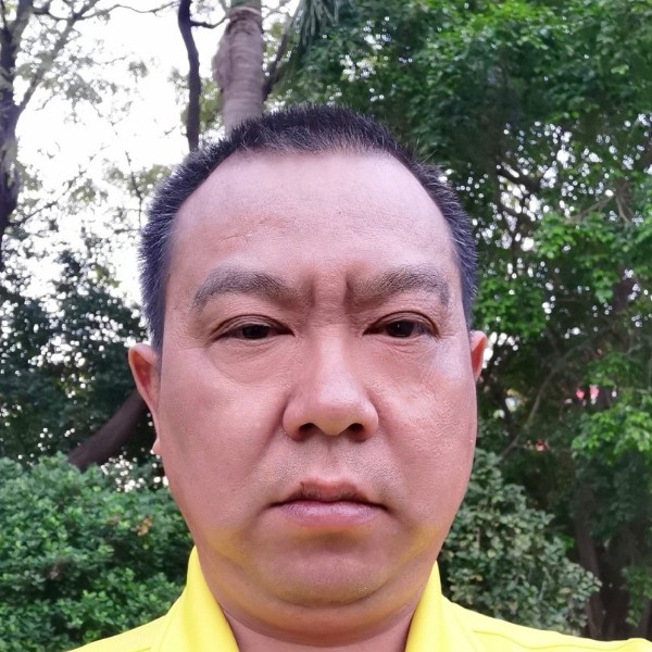 坦率用蝶舞的照片