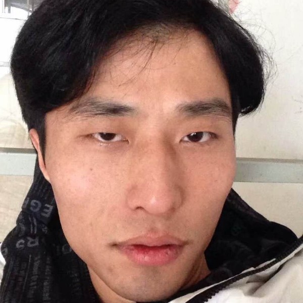爷丶帅气逼人的照片