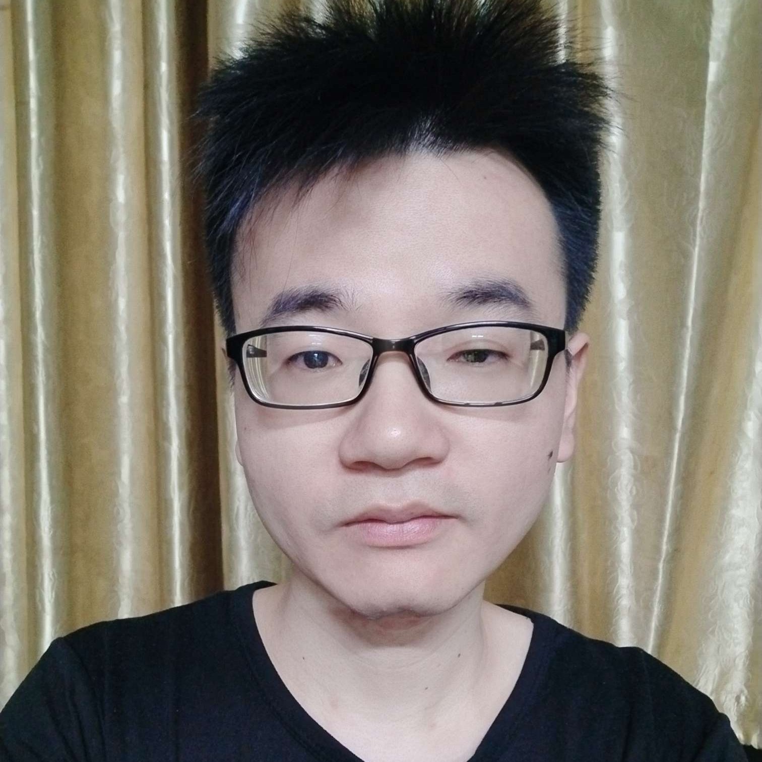 锦瑟倾心爱笑的照片