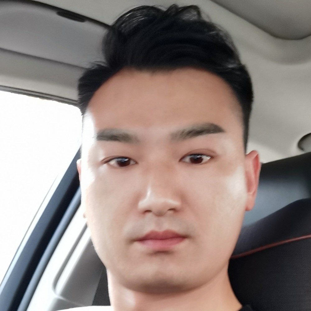 凉面英俊的照片