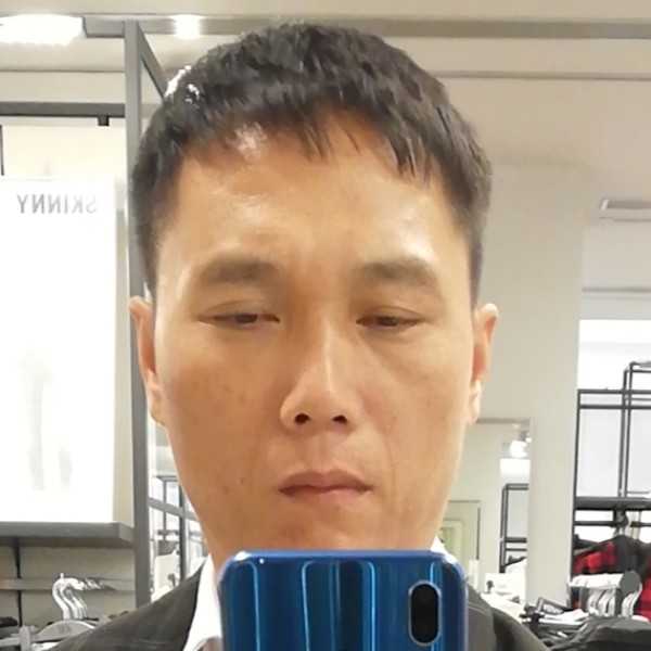 载风影的照片