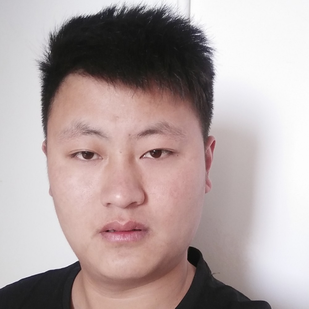 义气漫步鲜花的照片