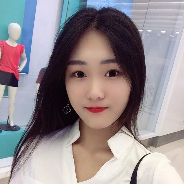 牟雨的照片