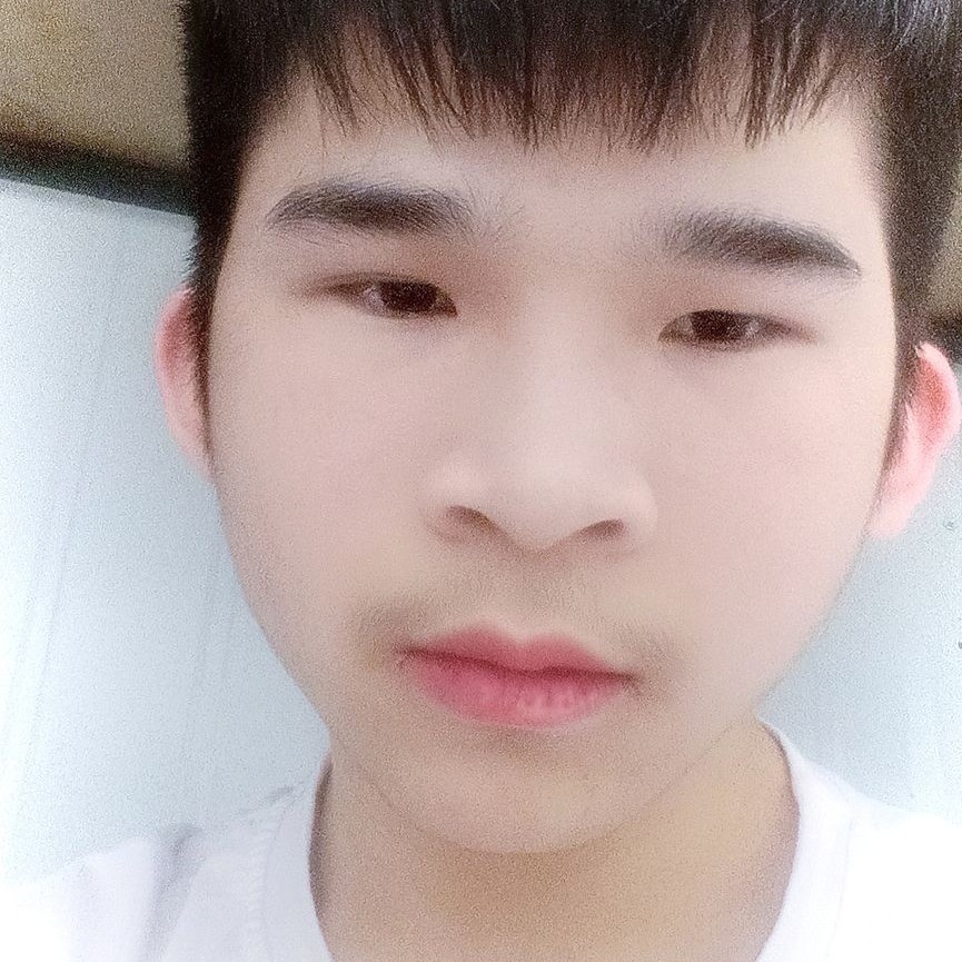 风趣倾心爆米花的照片