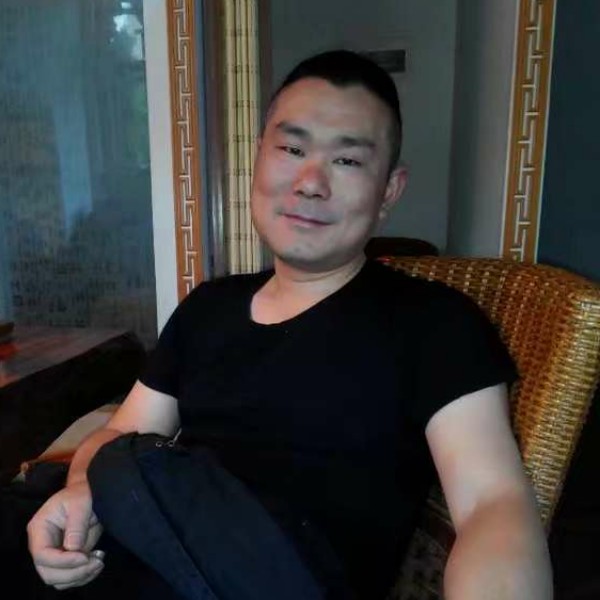 真  诚的照片