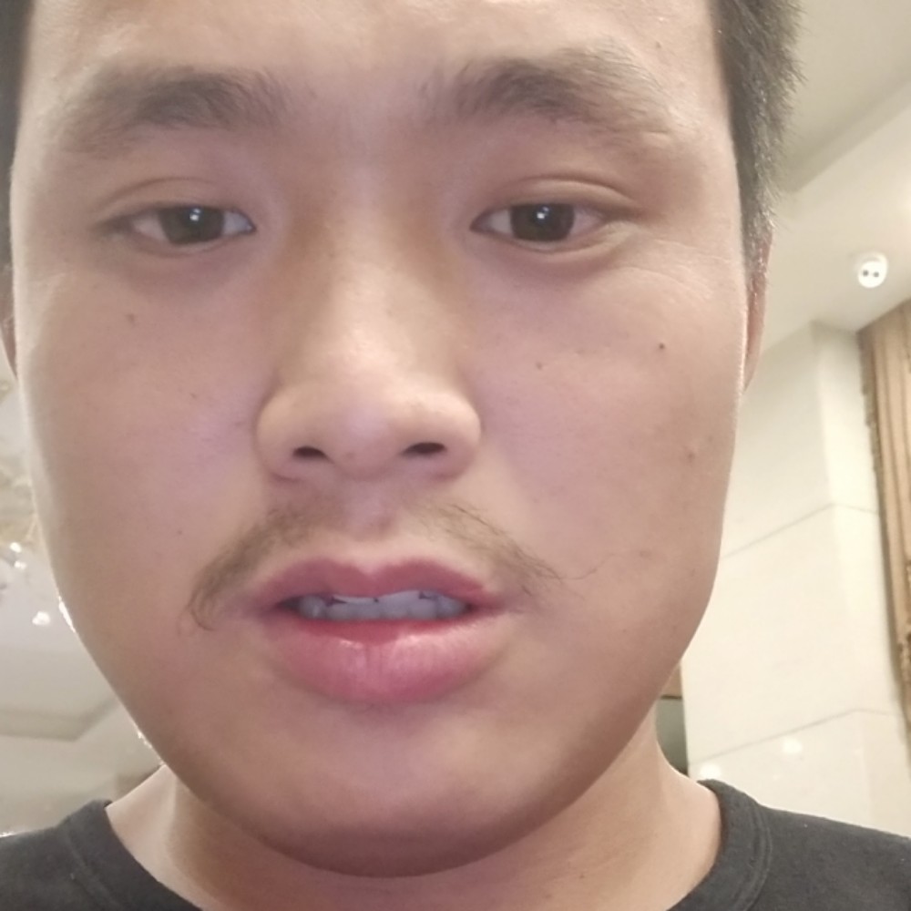 居锦猛的照片