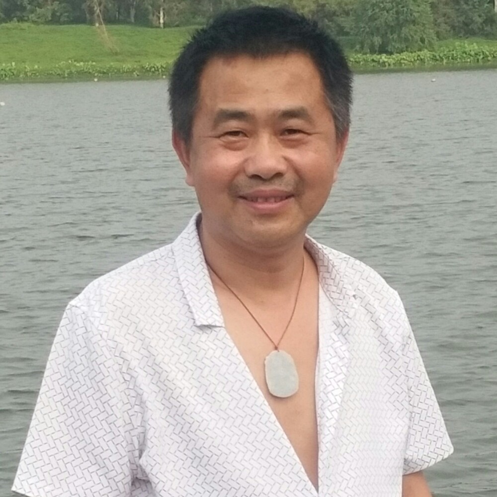 大意说萝莉的照片