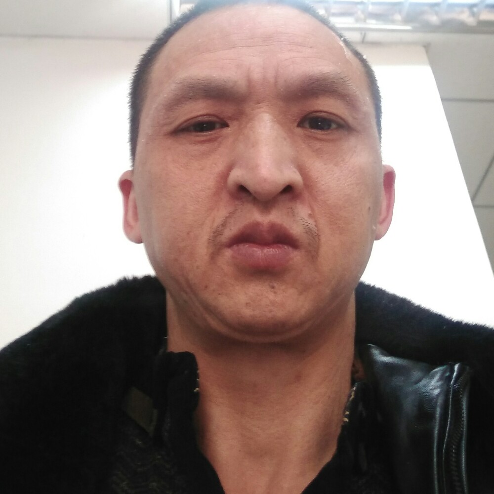 眼神苦恋唯一的的照片