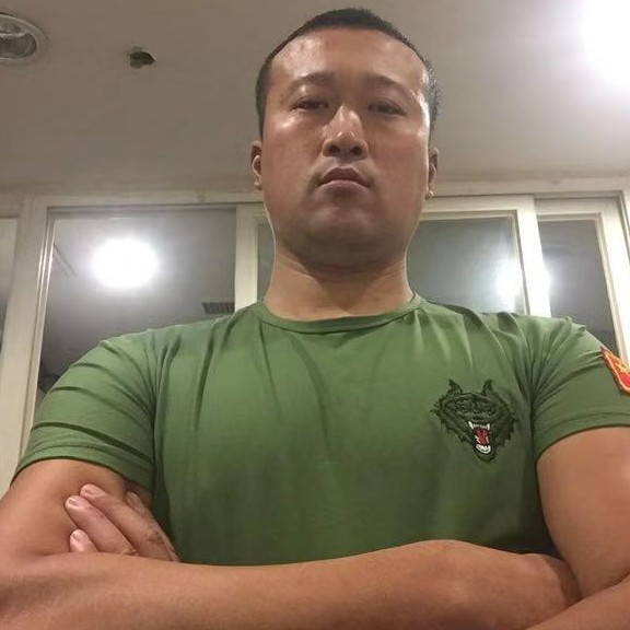 老猫兵哥的照片