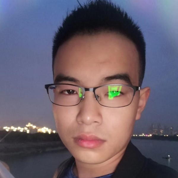 石头拾忆听话的照片