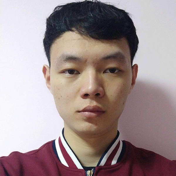 金毛吃醋虚幻的照片