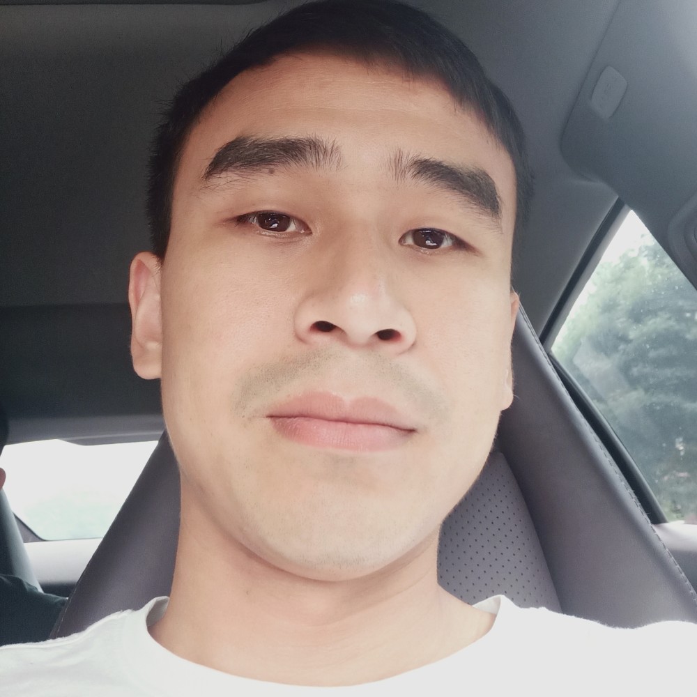爱笑蹙眉凉城的照片