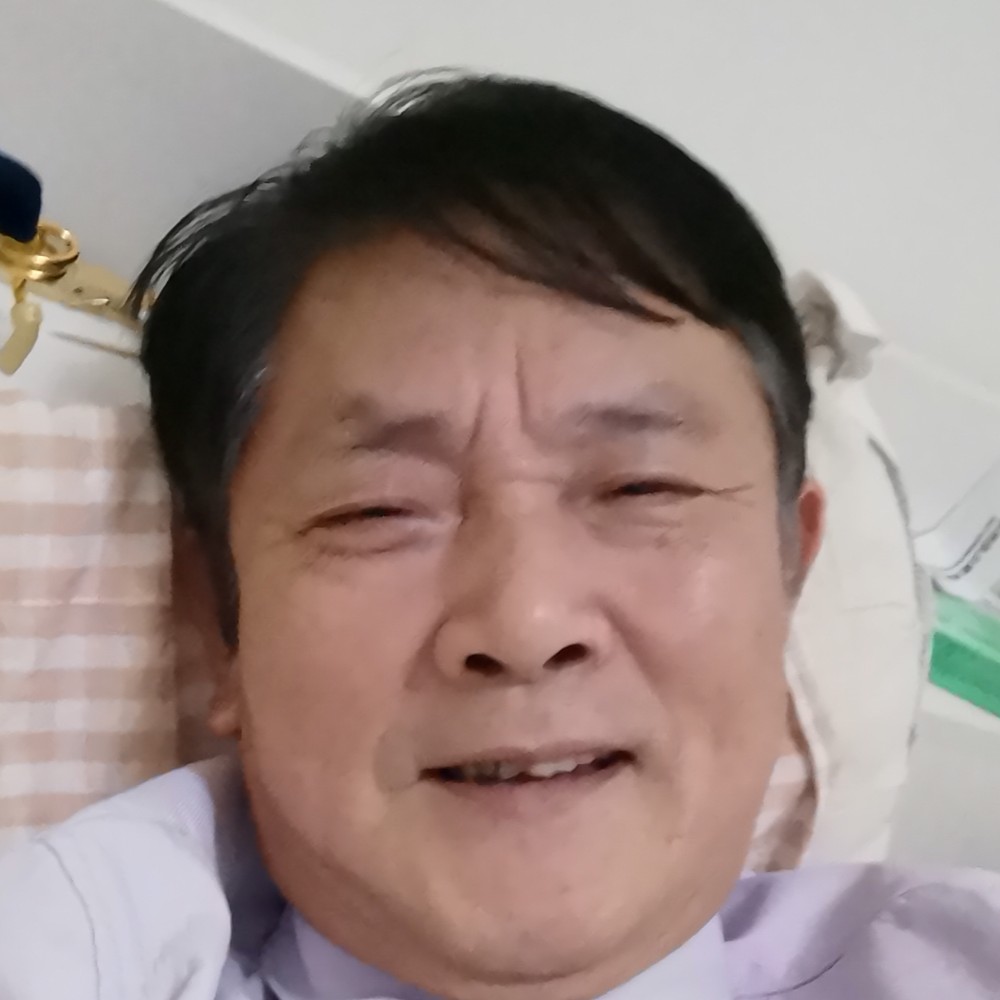 宏钟的照片