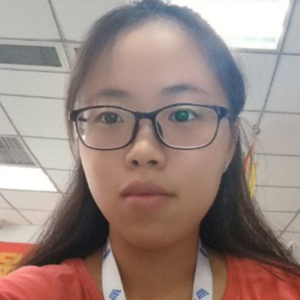 冷风红杉的照片