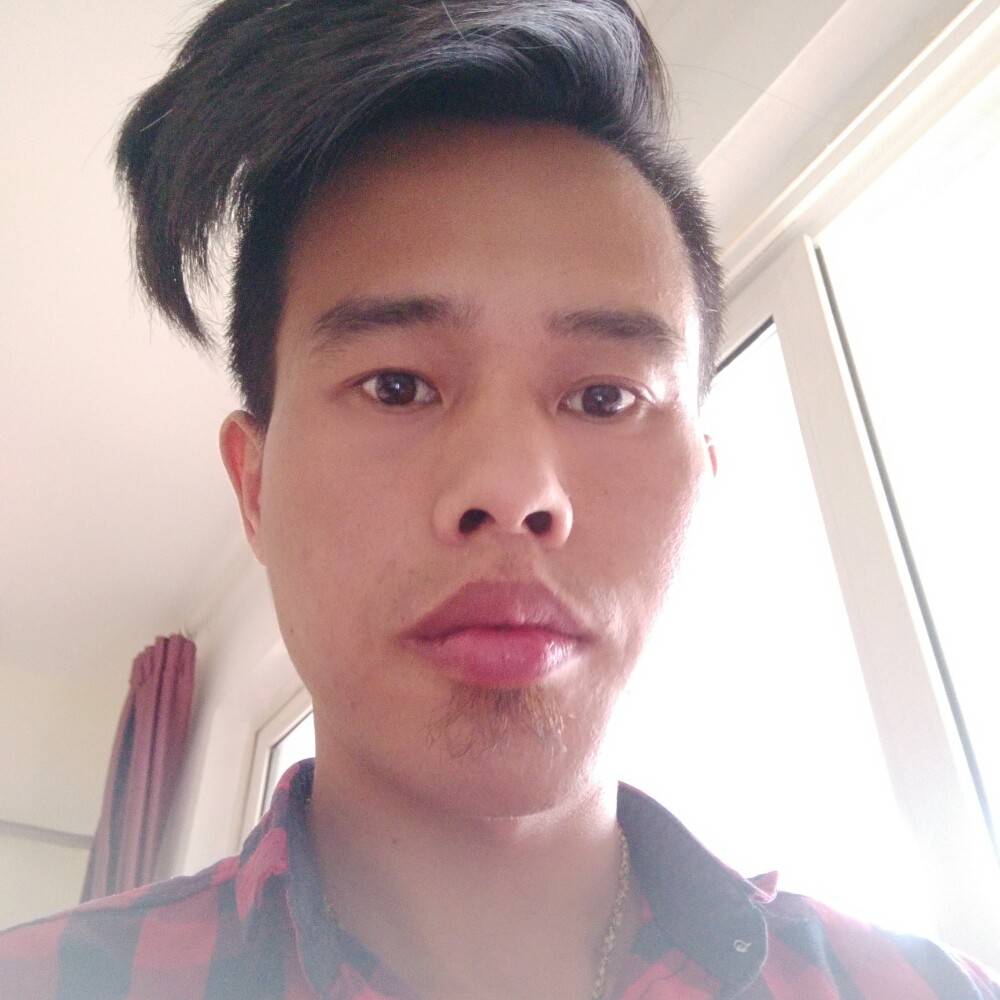 我陈信的照片