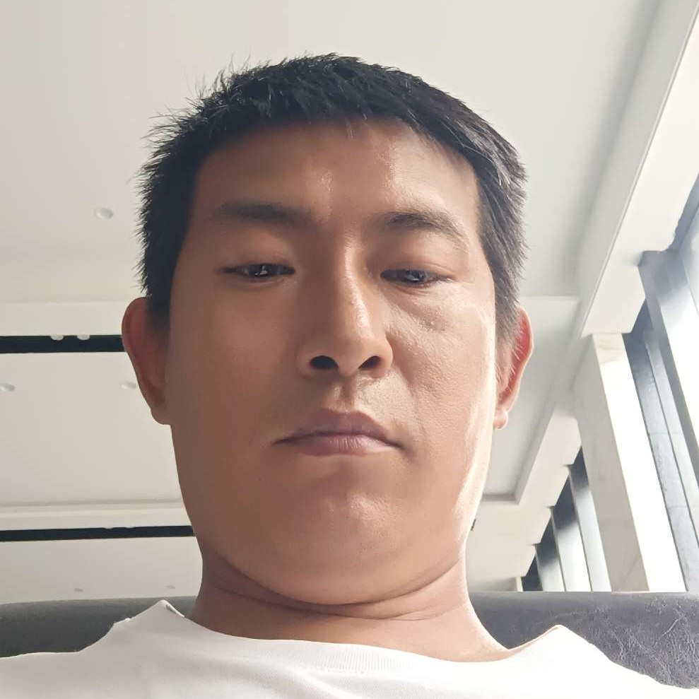 绵密深拥蜗牛的照片