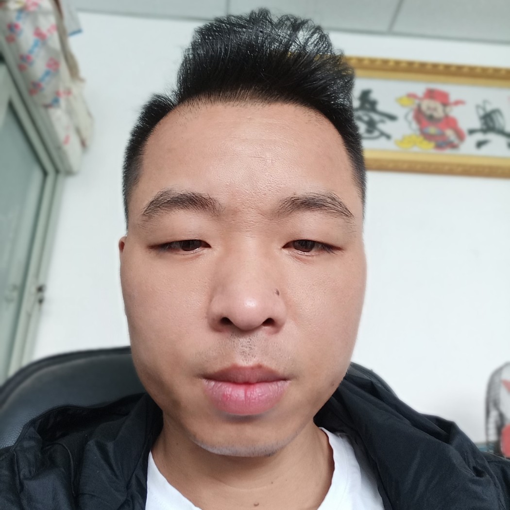 大叔说苹果的照片