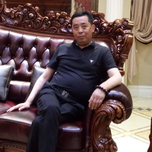 饱满寒风的照片
