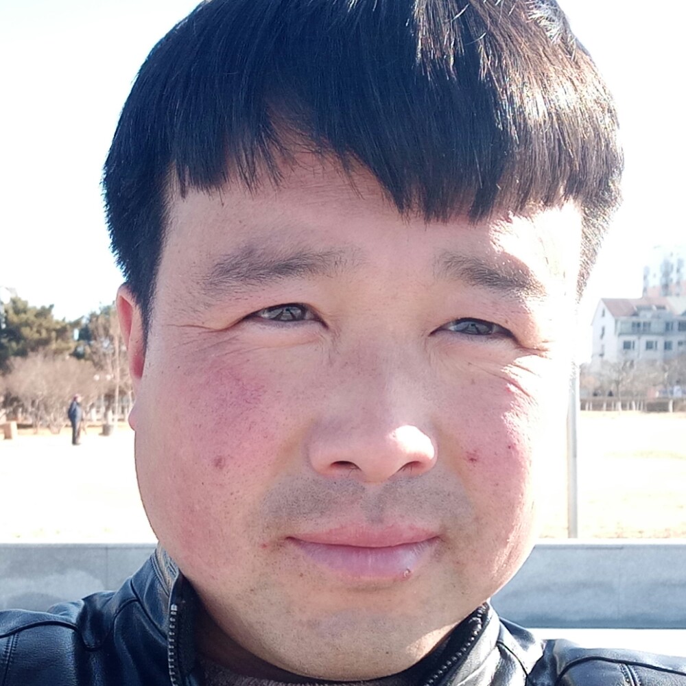 天真和手套的照片