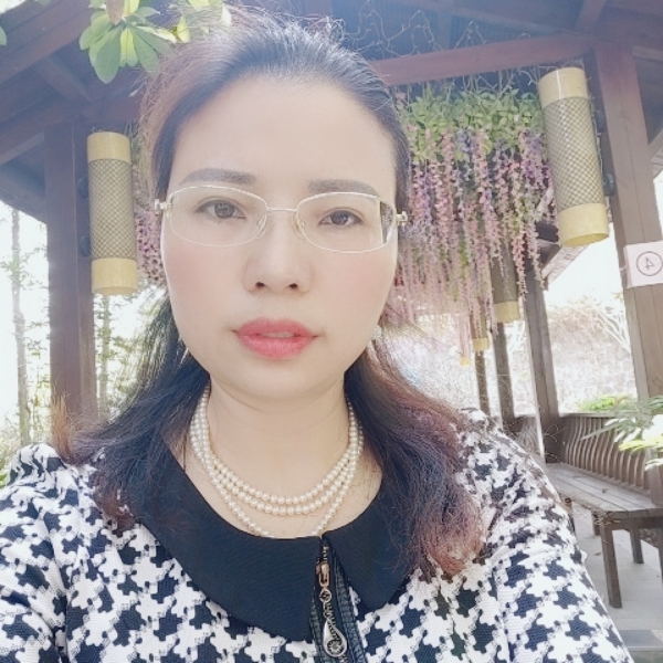 尘宵听话的照片