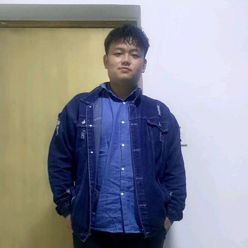 手可摘日月星辰的照片