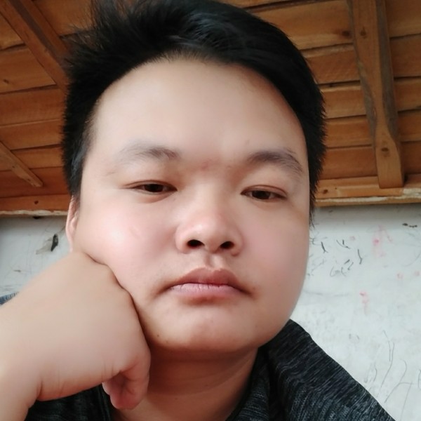 曾经闻小松鼠的照片